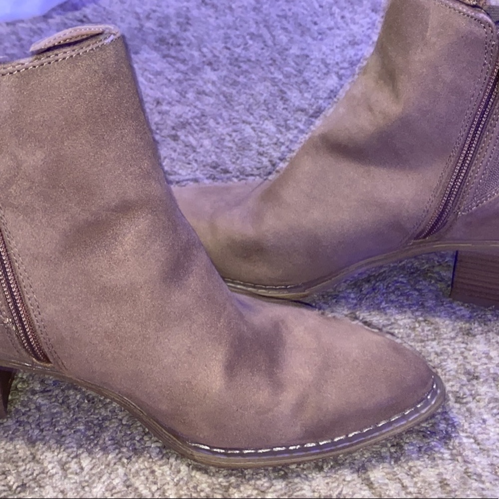 ankle boots 8